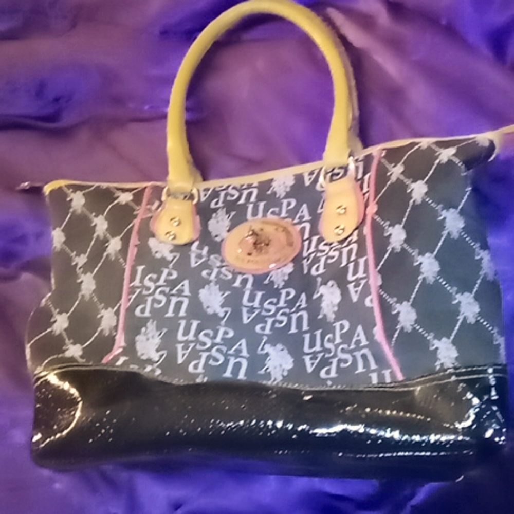 NWOT Juniors purse